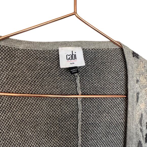 Cabi Gigi knit cape gray animal print one size - Picture 2 of 5